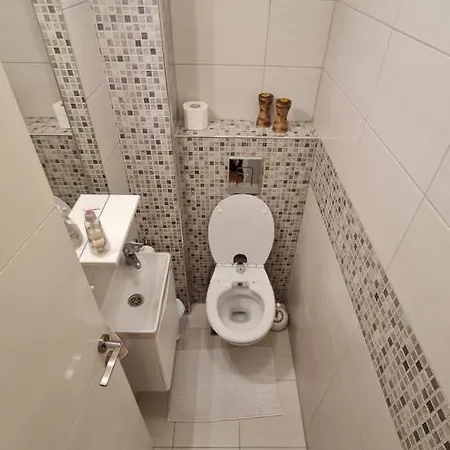 Deluxe